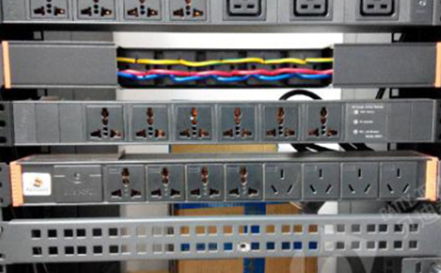 机房机柜使用电源板需考虑的因素